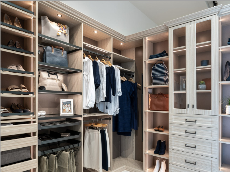 organized-closet-2022-tailored-living.png