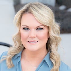 cindy headshot 2