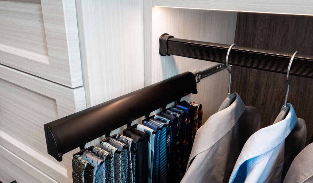 mens-tie-storage-hanger-accessory